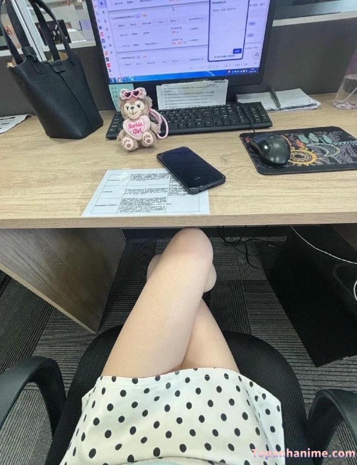 Ảnh gái văn phòng 80