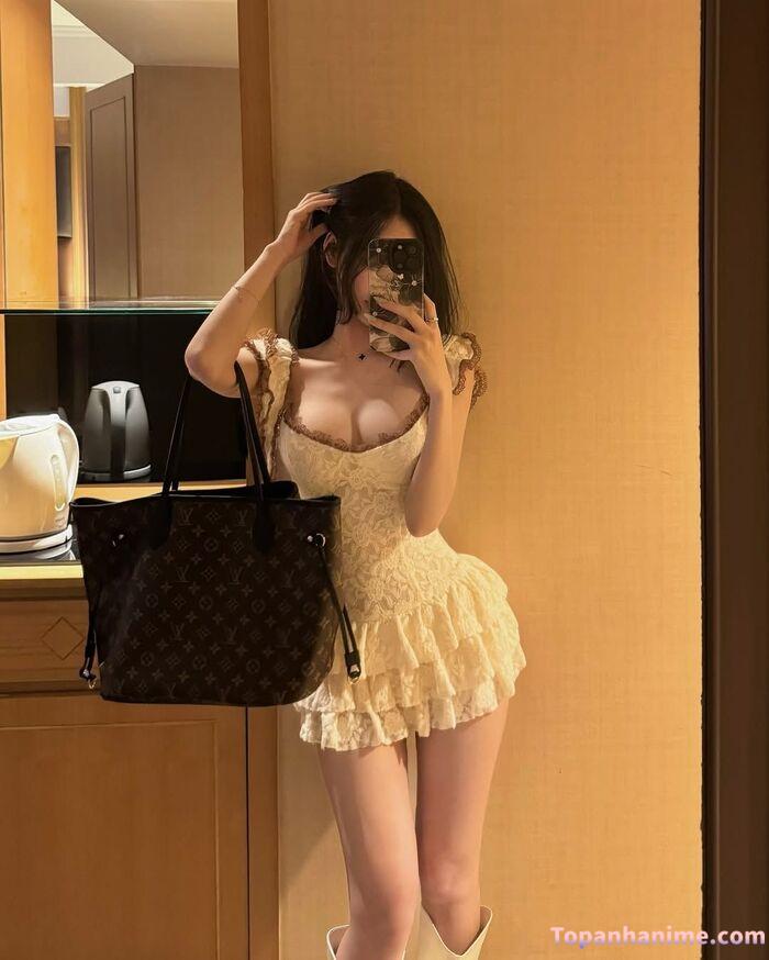 Ảnh gái xinh che mặt bằng điện thoại 61