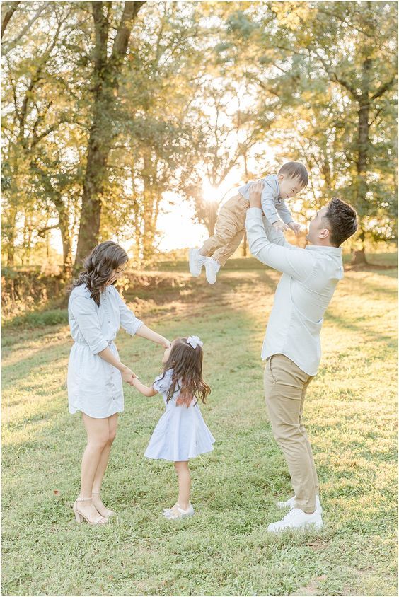 Hình Ảnh Gia Đình Hạnh Phúc 15