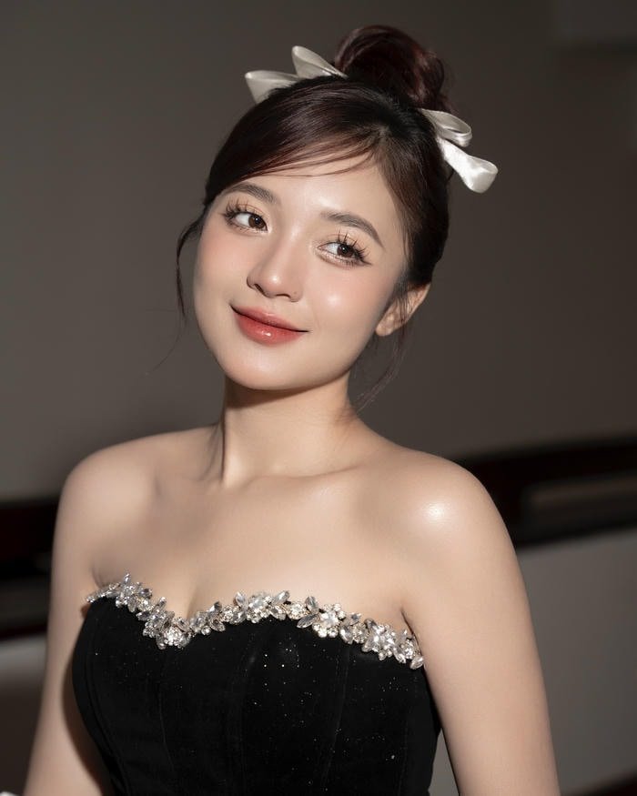 MC Phương Thảo bikini 12