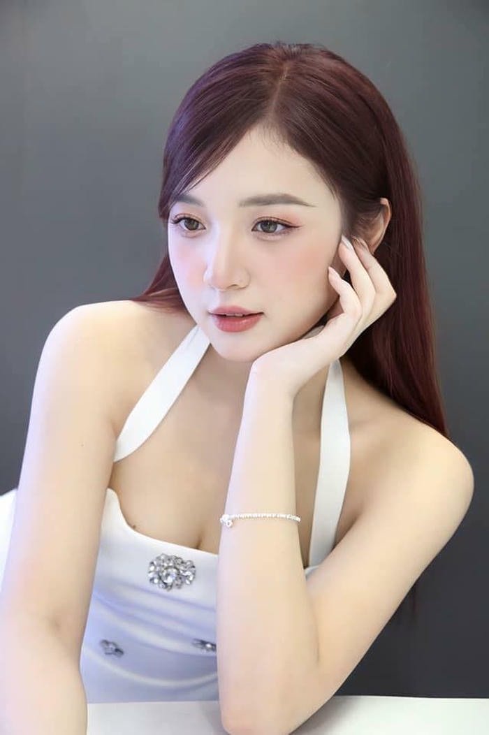 MC Phương Thảo bikini 18