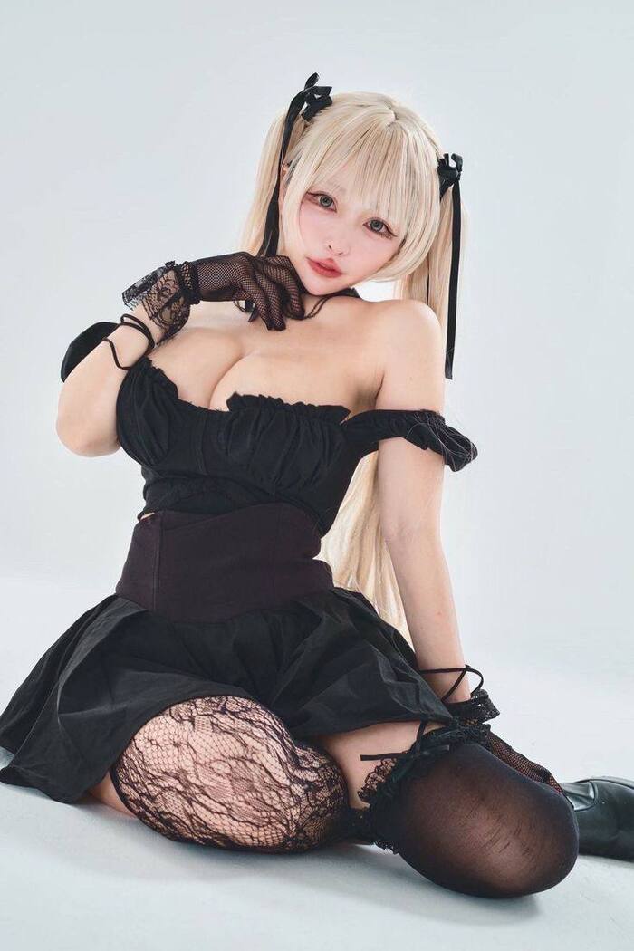 ảnh nude cosplay 20