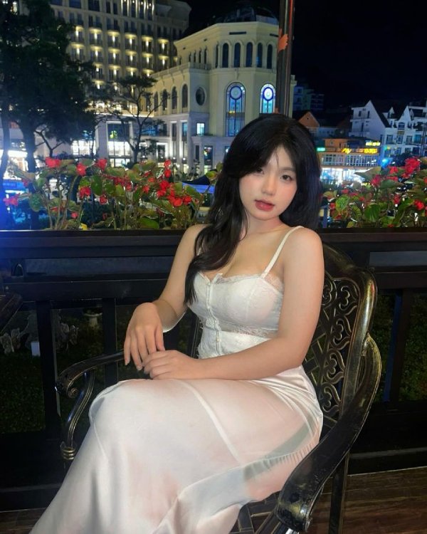 Lan xinh yêu là ai 2