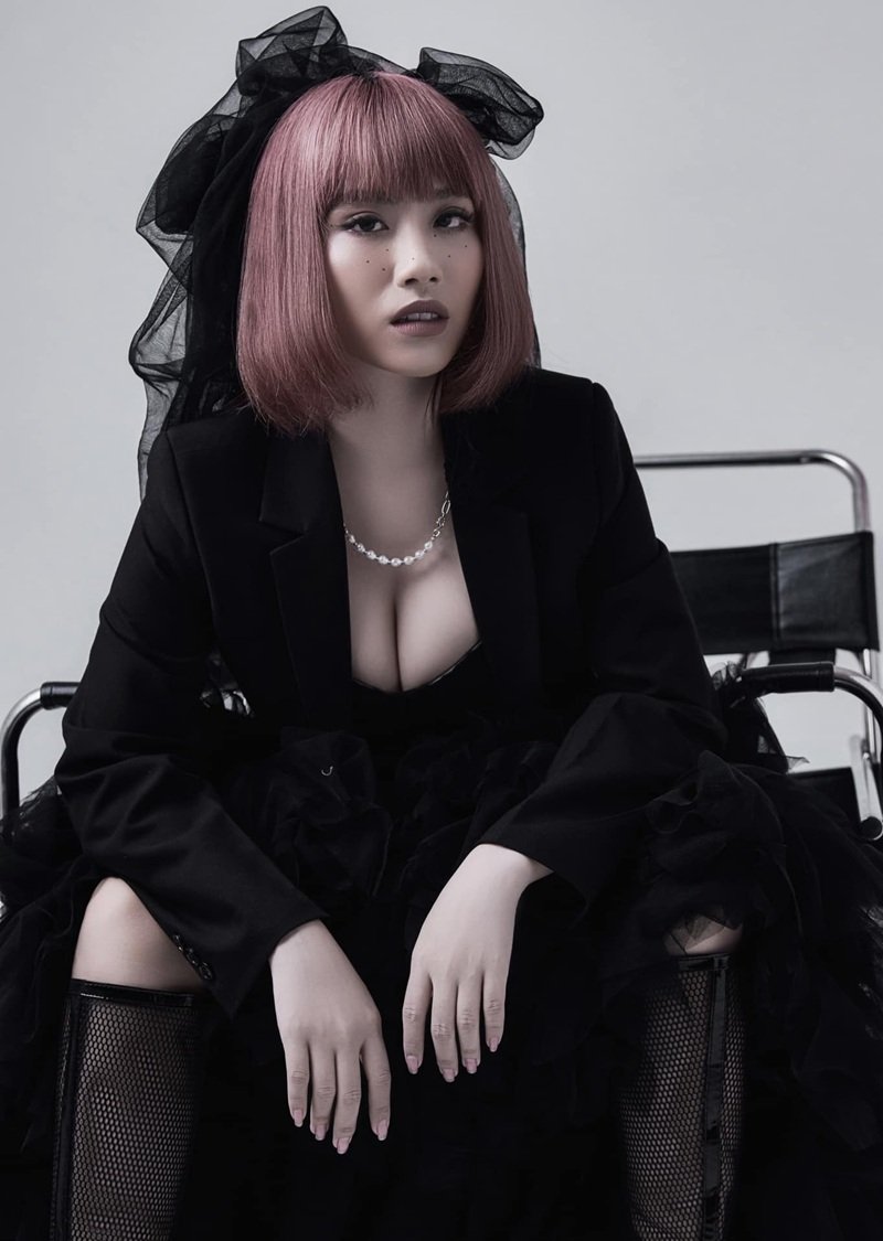 hình ảnh Linh miu Sexy 11