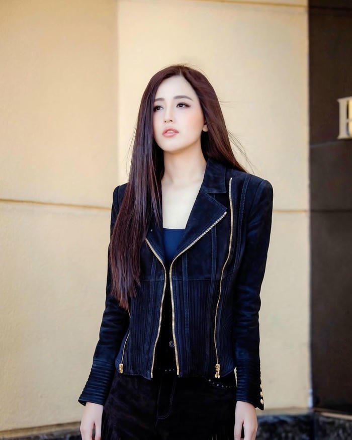 Mai Phương Thúy bikini 18