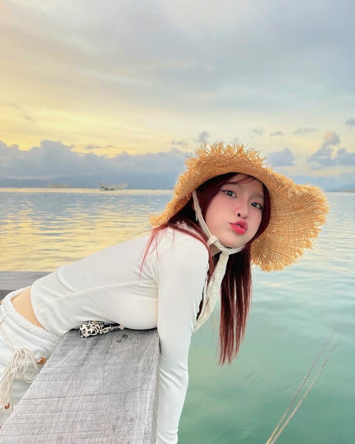 Ngọc Kem bikini 24