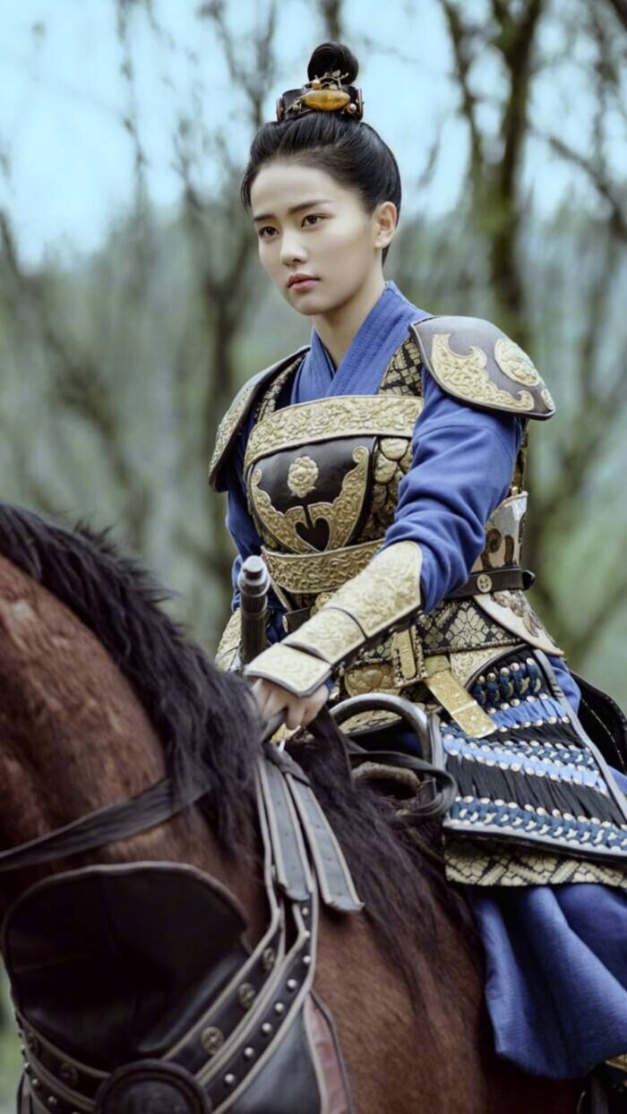 ảnh Phượng Tù Hoàng cosplay 20