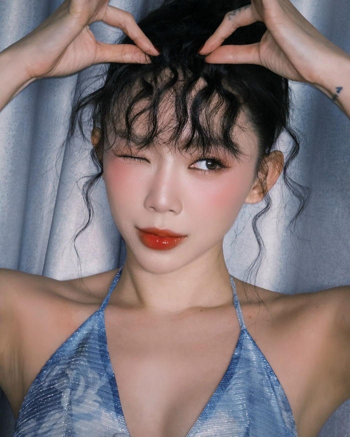 ảnh Tóc Tiên bikini 15