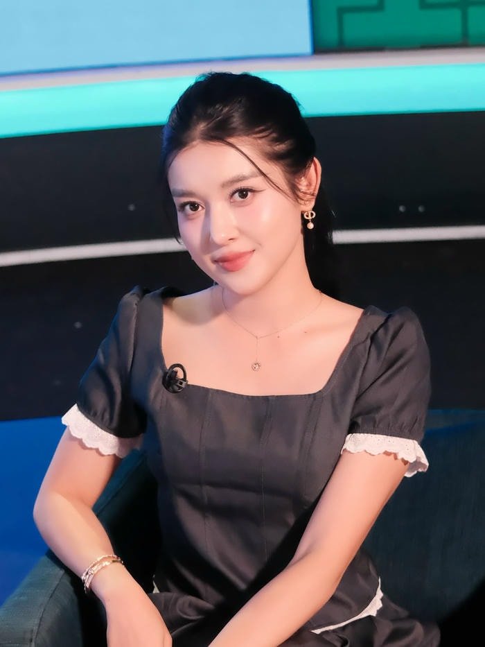 Huyền My bikini 30