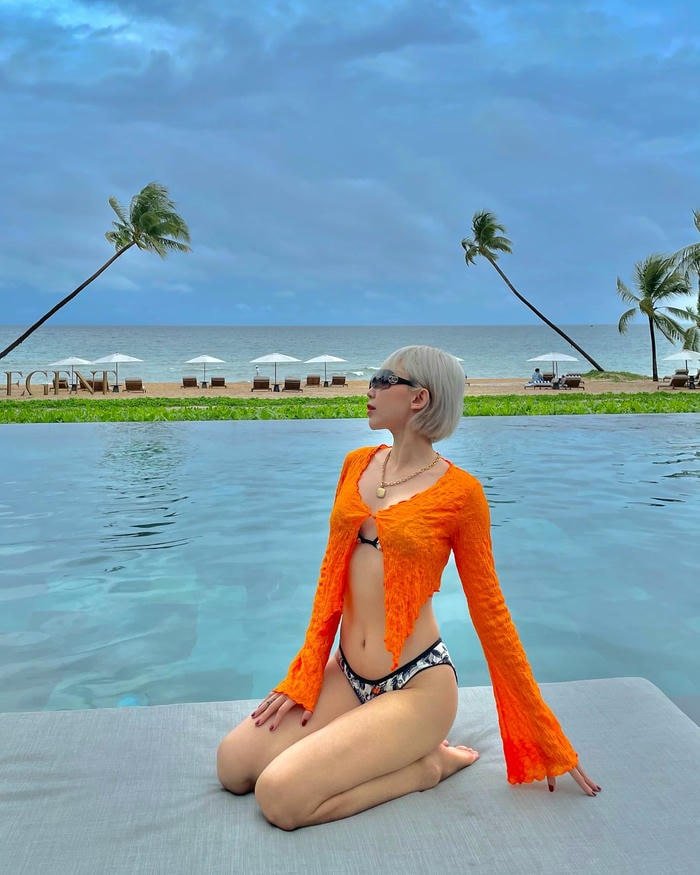 ảnh Tóc Tiên bikini 6