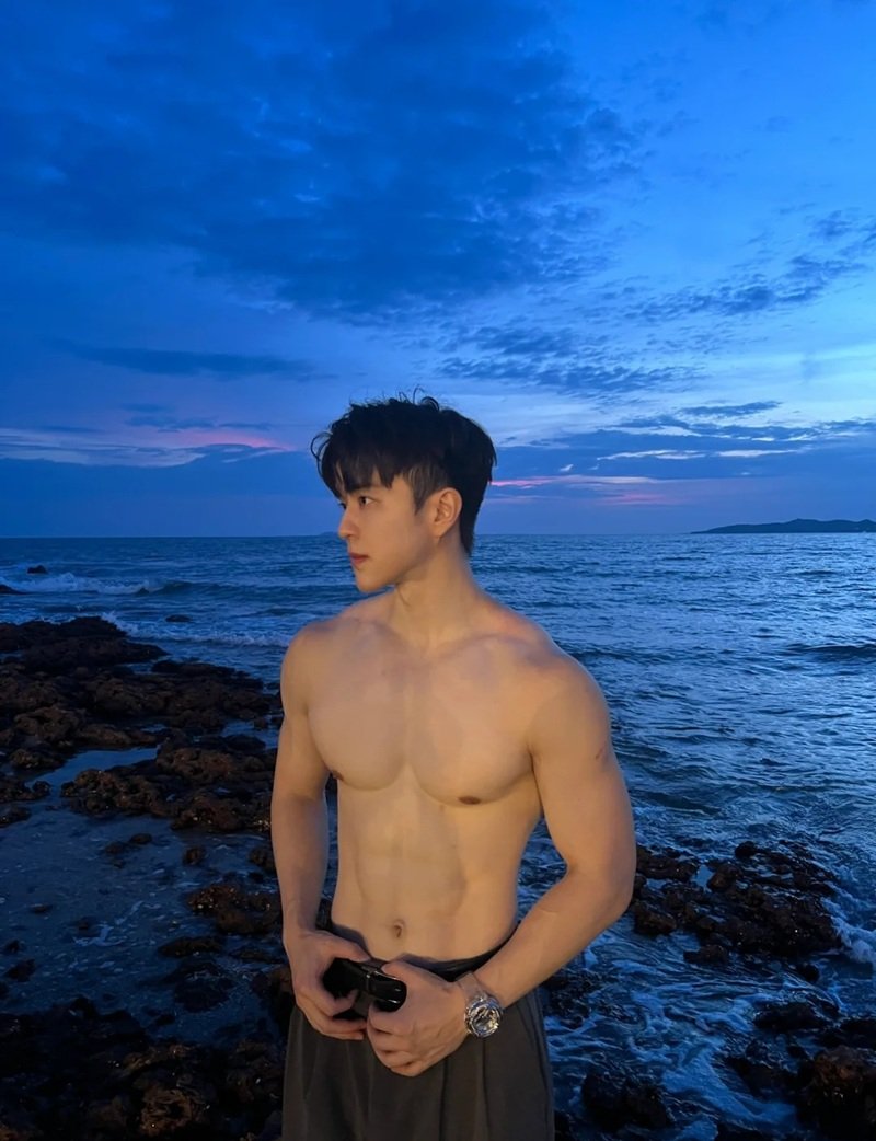 ảnh trai đẹp sáu múi 13