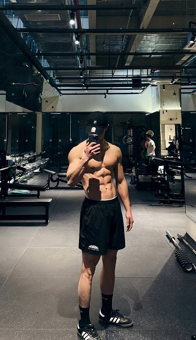 ảnh trai đẹp sáu múi 2