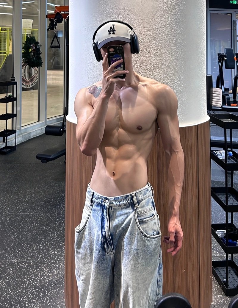 ảnh trai đẹp sáu múi 20