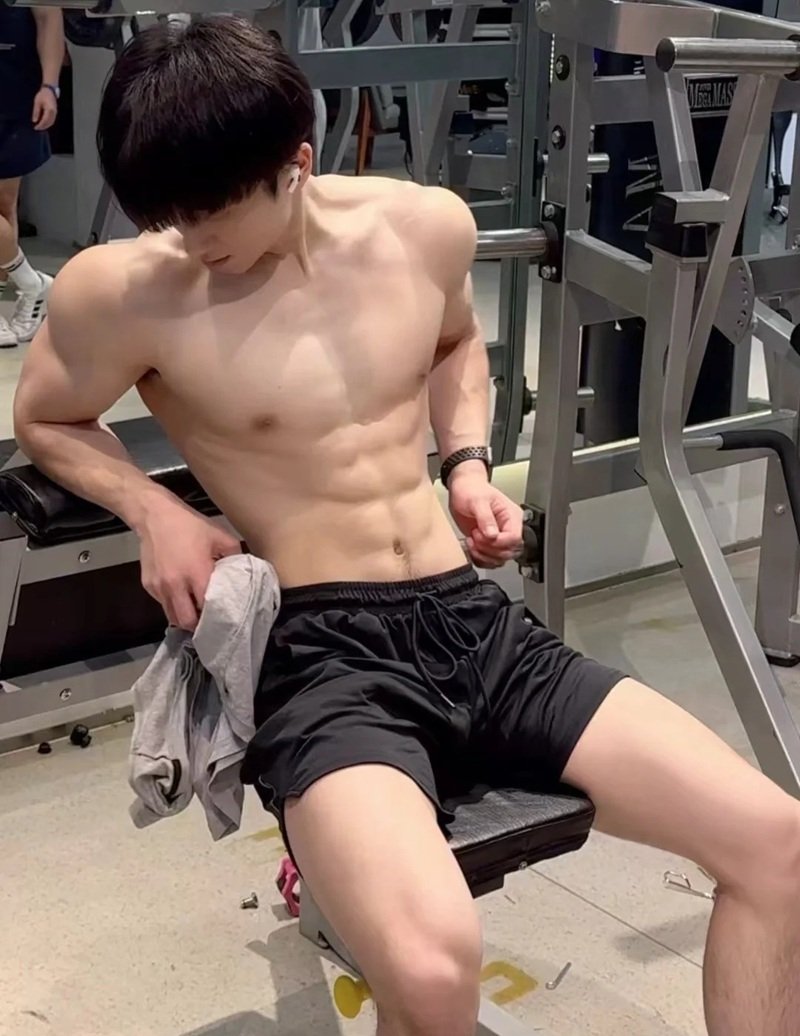 ảnh trai đẹp sáu múi 25