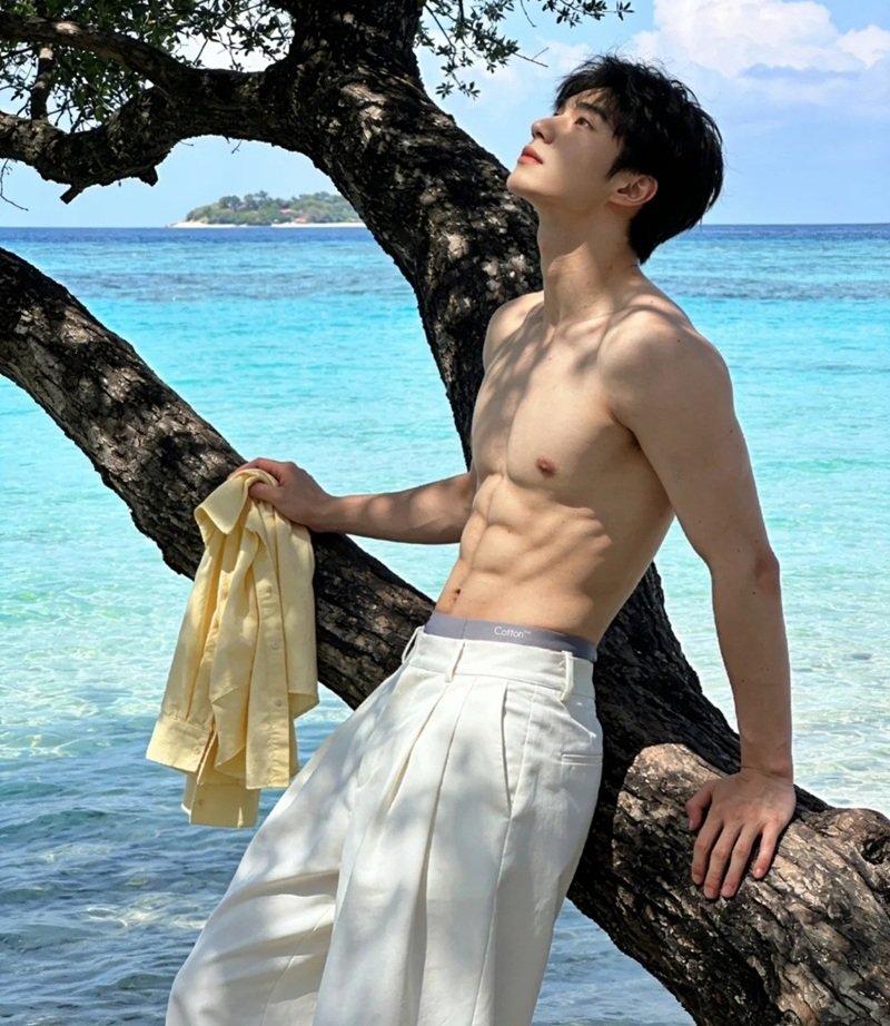 ảnh trai đẹp sáu múi 39