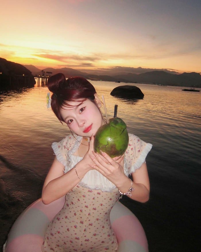 Ngọc Kem bikini 14