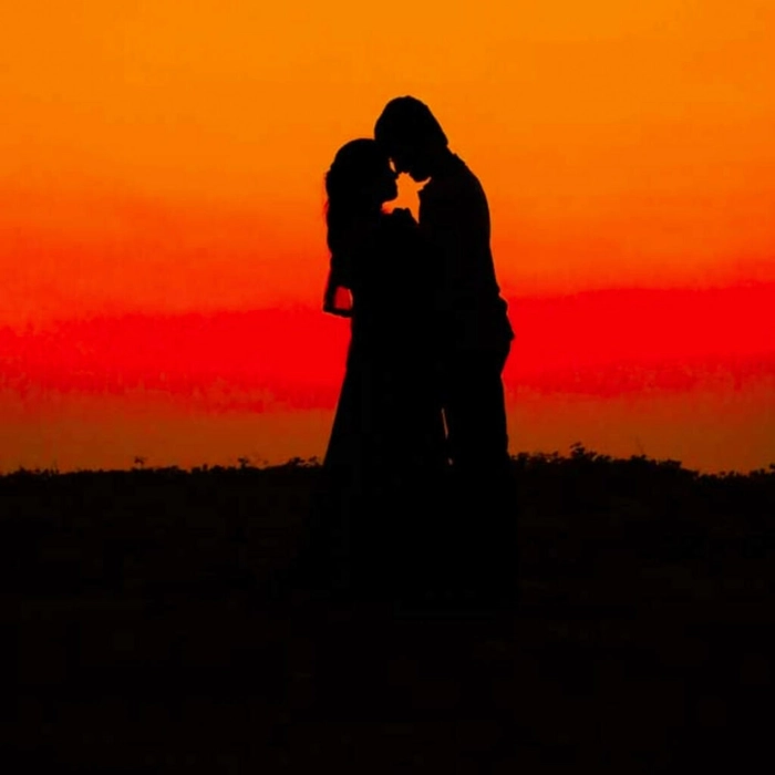 WhatsApp DP for Love 48